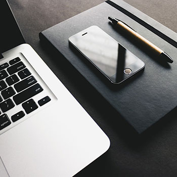 bl h慎入漫画激h,BL慎入漫画中的激情火花